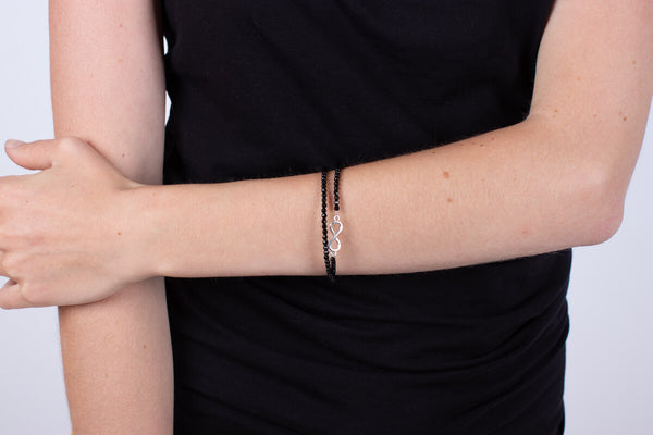 Armband (doppelt) Onyx mit Symbol der Unendlichkeit in Silber #207