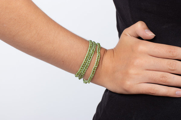 Armband (dreifach) Peridot in Leder gefasst #212
