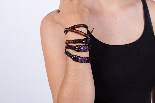 Armband (vierfach) Amethyst & Granat & Carneol in Leder gefasst #215
