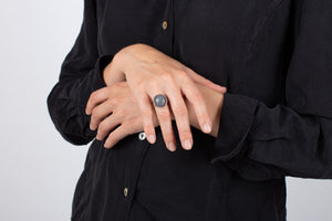 Ring Mondstein