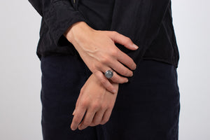 Ring Mondstein