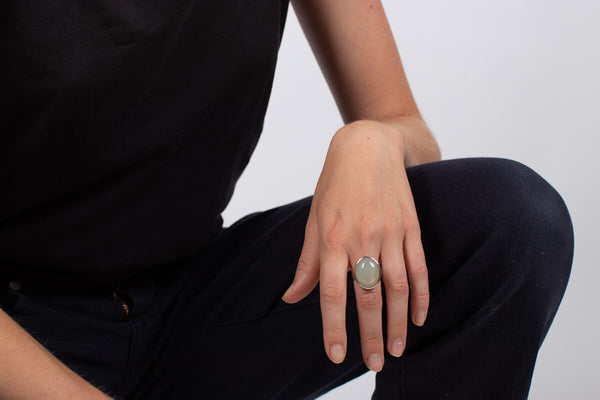 Ring Mondstein mit gespiegeltem Kreuz